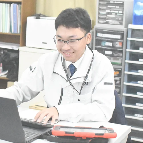 東丈翔